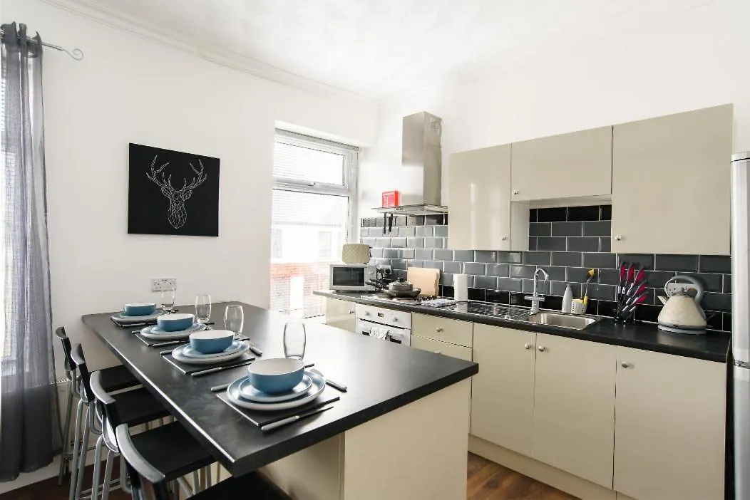 Salisbury Road Apartment By Property Promise Cardiff